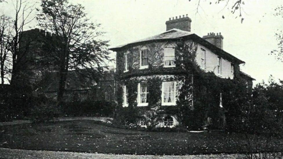 The Nash villa