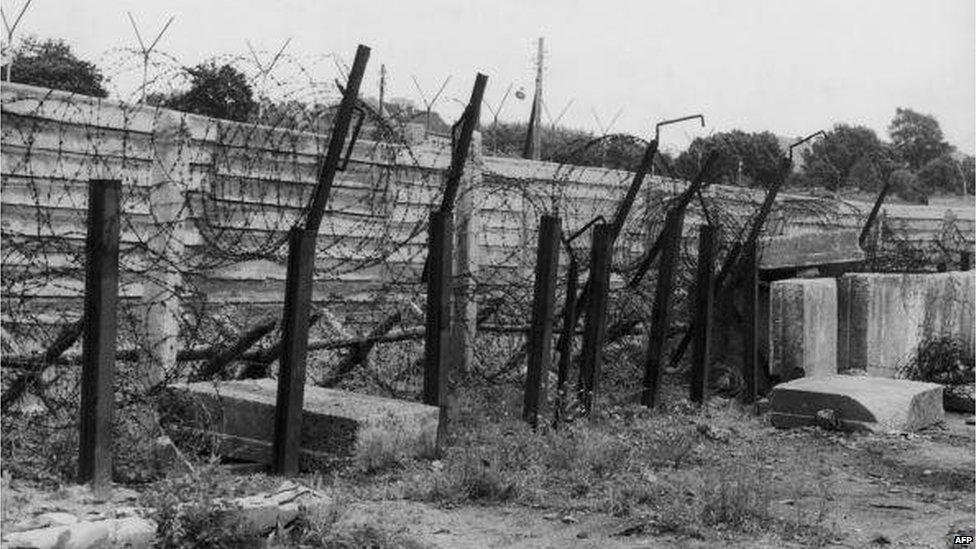 Berlin Wall photographed in 1962