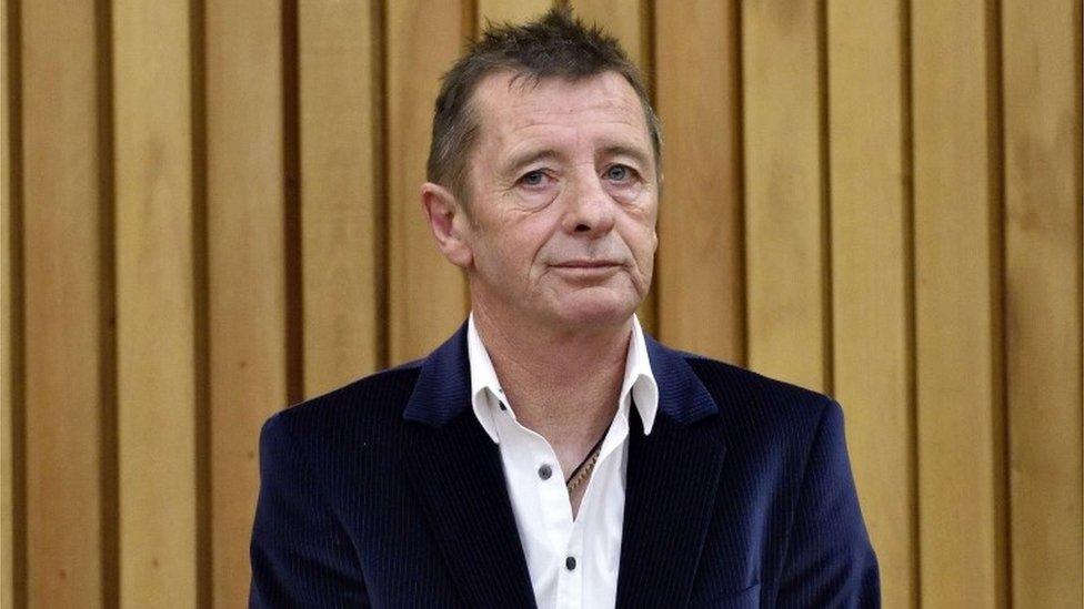 Phil Rudd in Tauranga District Court, New Zealand (9 July 2015)