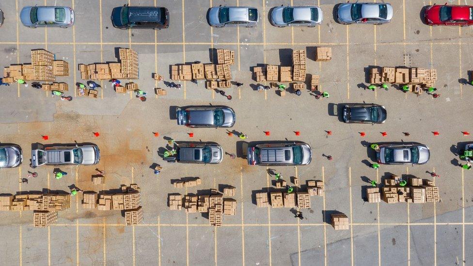 Cars lining up at the San Francisco-Marin Food Bank