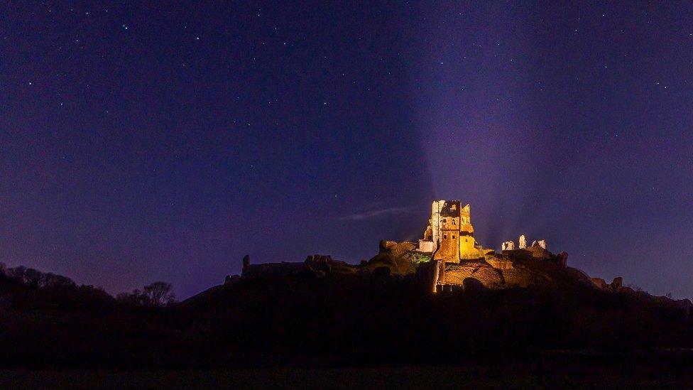 THURSDAY - Corfe Castle