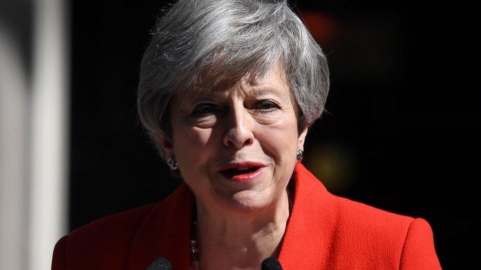 Theresa May announces resignation