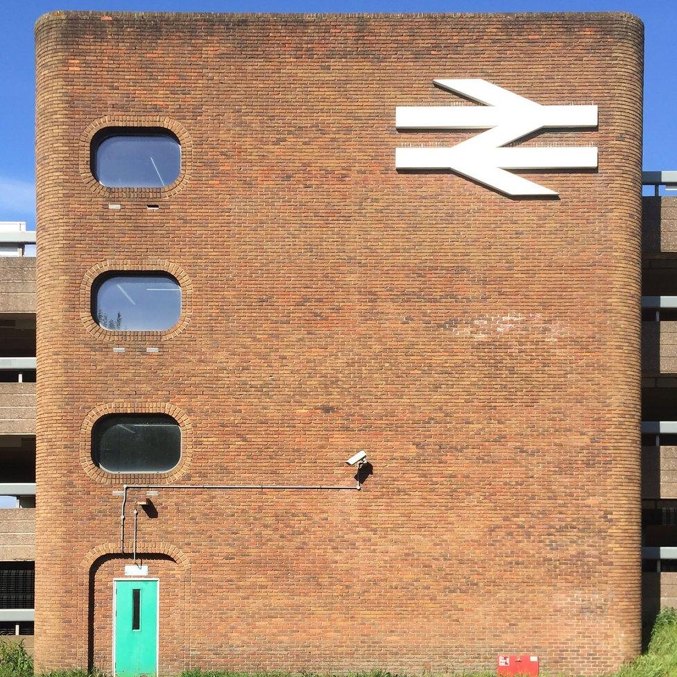 Wolverhampton railway station car park