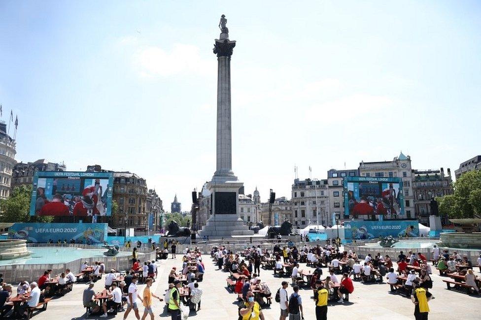 Fans in Trafalgar Square