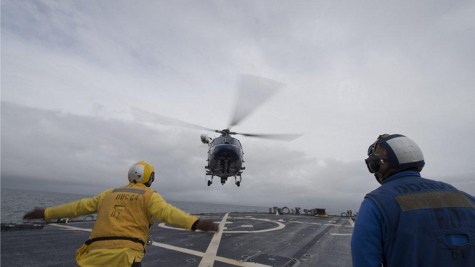 Cabhlach nan Stàitean Aonaiche air eacarsaich Joint Warrior