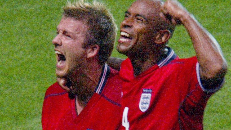 David-Beckham-celebrates-goal-against-Argentina