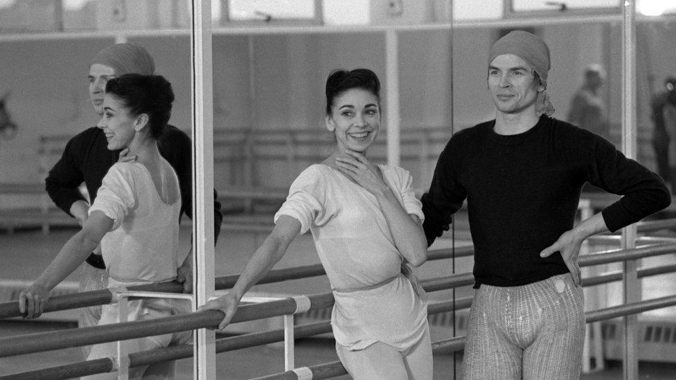 ballet dancers in rehearsal