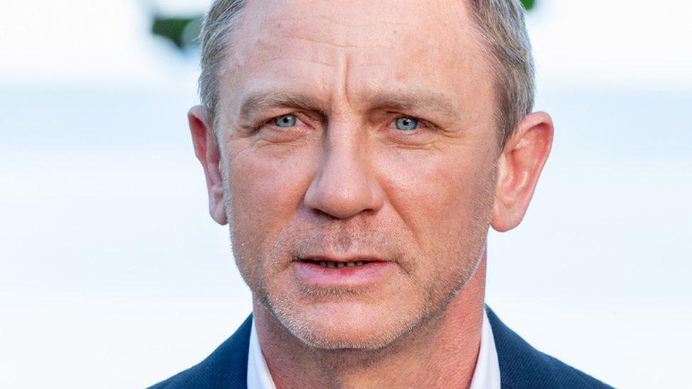 Daniel Craig