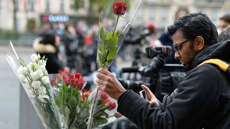 Floral tribute to Bataclan victims in Paris, 14 Nov 15