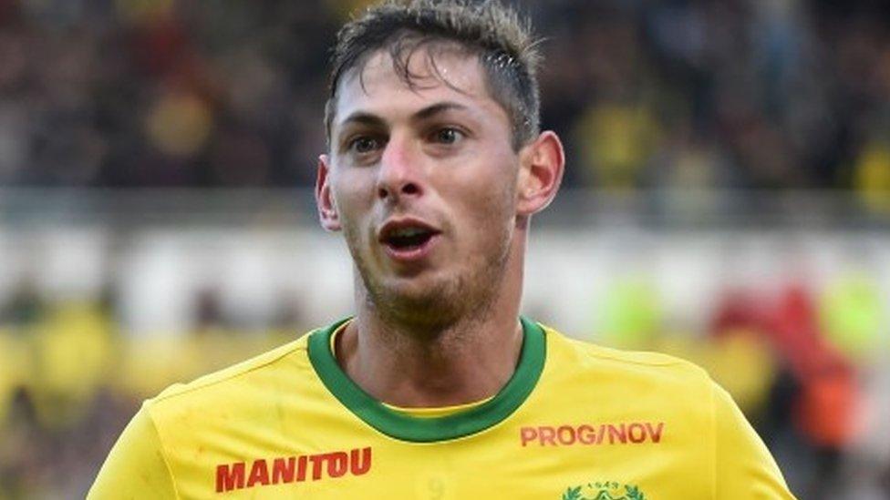 Emiliano Sala playing for Nantes last November