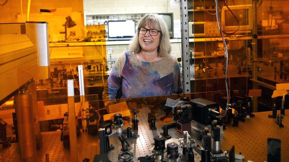 Professor Dr Donna Strickland in her lab