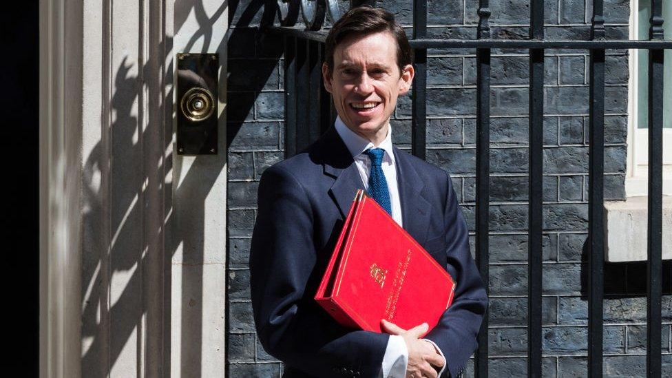 Rory Stewart outside downign street