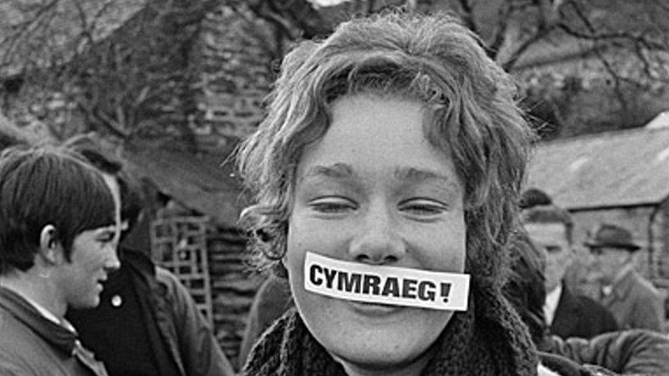 Protest iaith