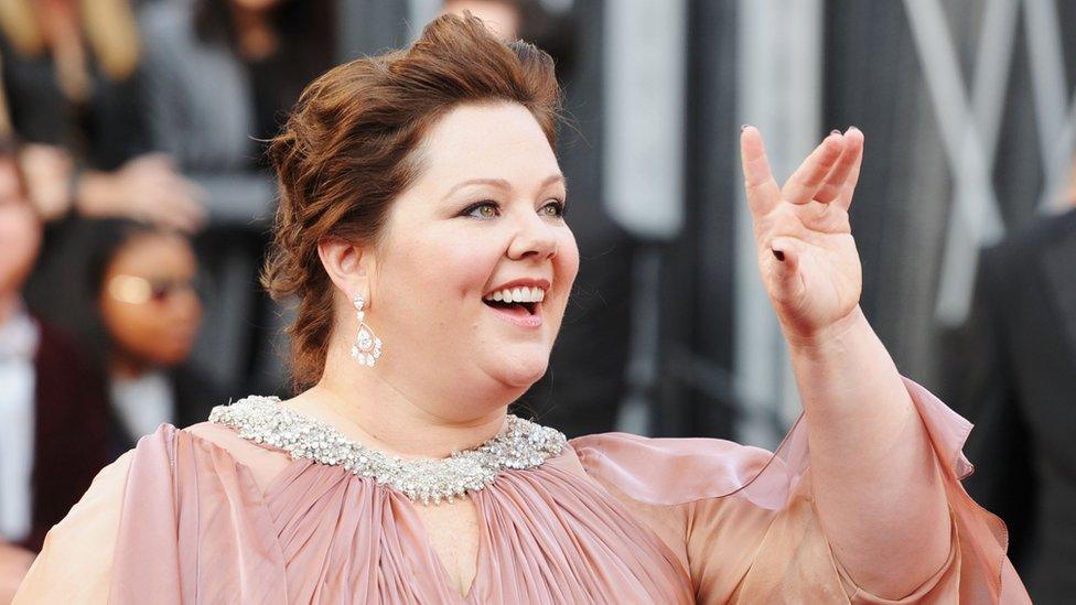 Melissa McCarthy arrives at the 84th Annual Academy Awards held at the Hollywood & Highland Center on February 26, 2012 in Hollywood, California.