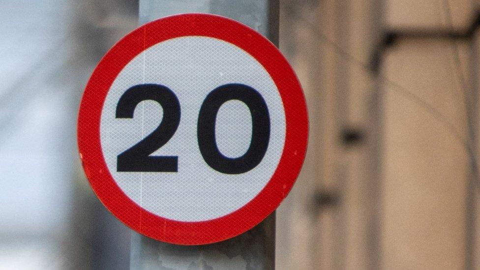 20mph road sign