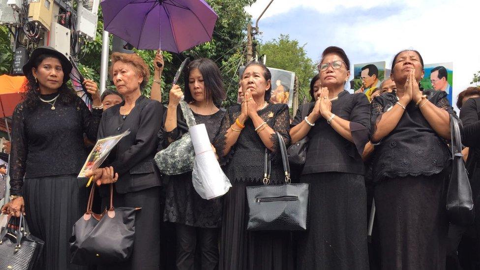 Thais mourn the death of the king, 15 October 2016