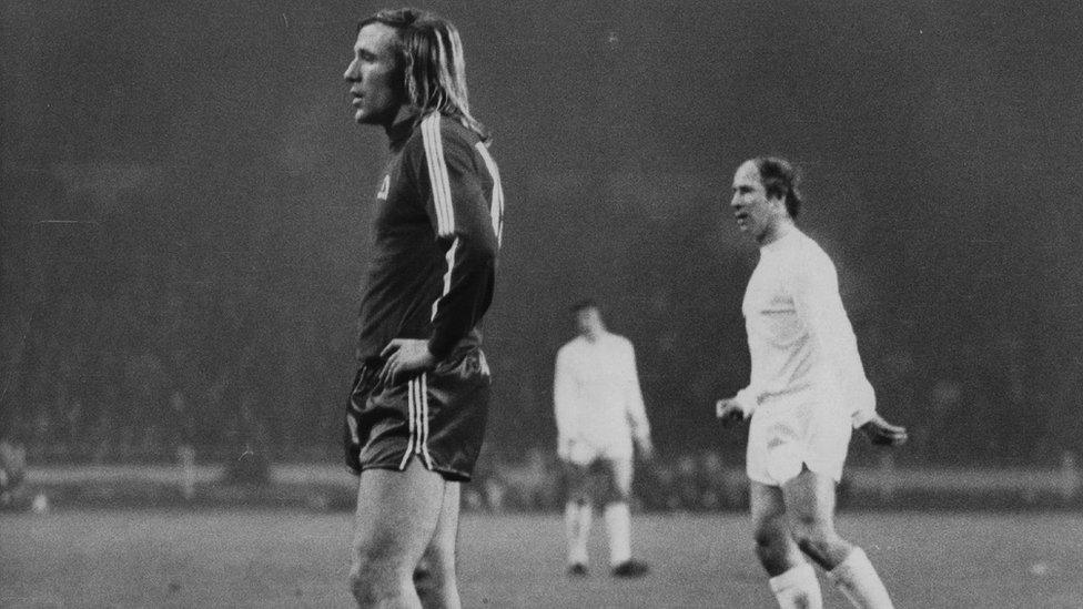 Günter Netzer and Bobby Charlton