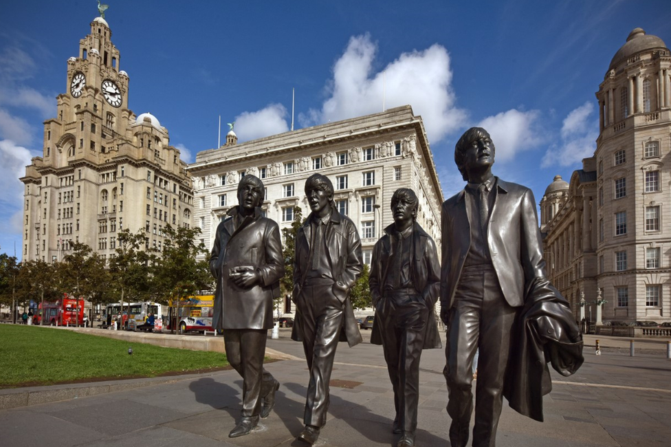 Beatles statue in Liverpool