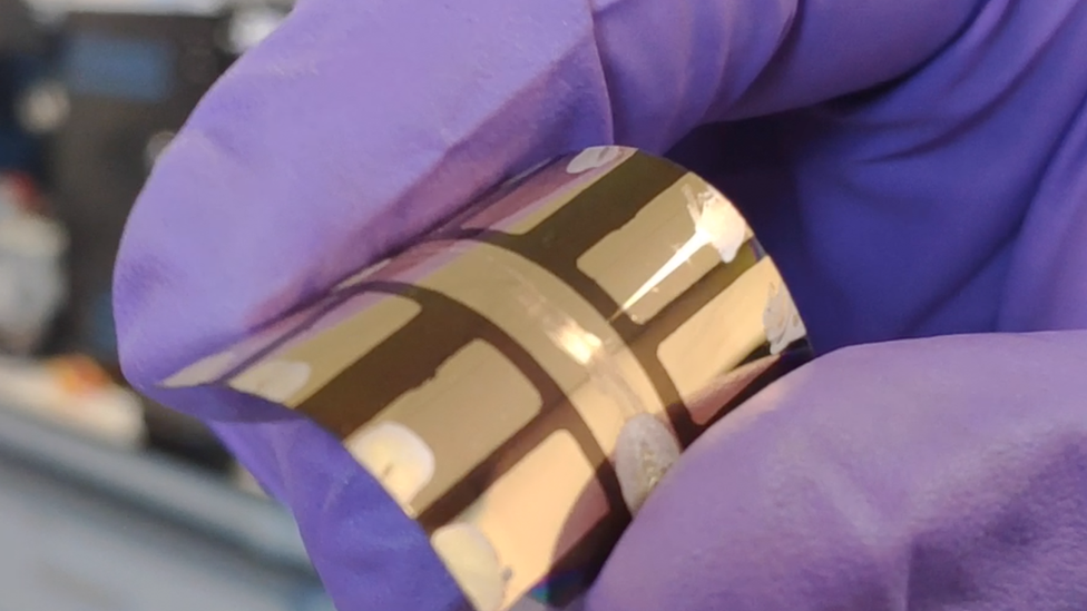 A flexible perovskite solar cell