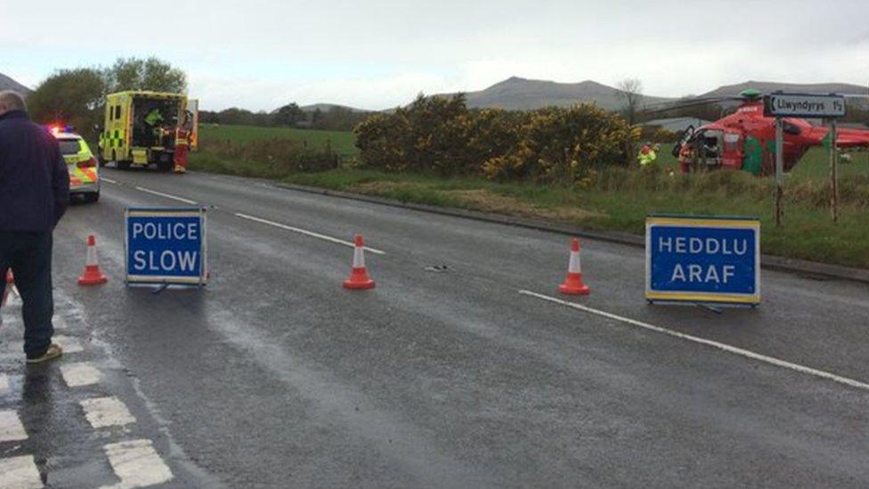 Ambulance crash on A499