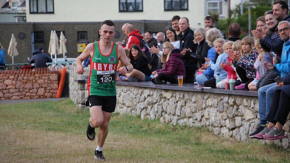 Rhedwr 10k Y Felinheli