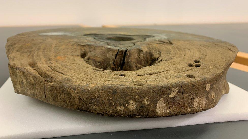 Pulley wheelrecovered from HMS Racehorse