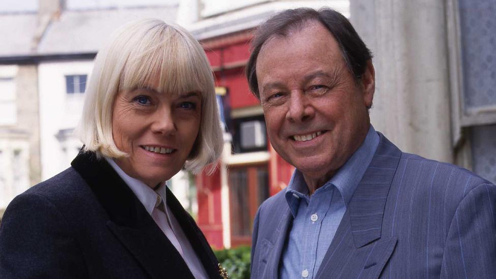 Wendy Richard as Pauline and Bill Treacher as Arthur