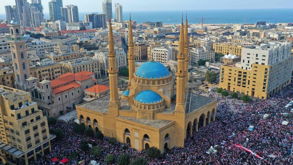 Anti-government protesters gather in downtown Beirut, Lebanon (20 October 2019)