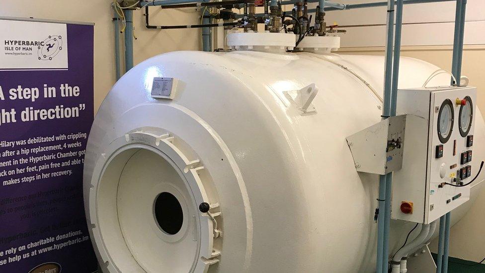 Hyperbaric chamber