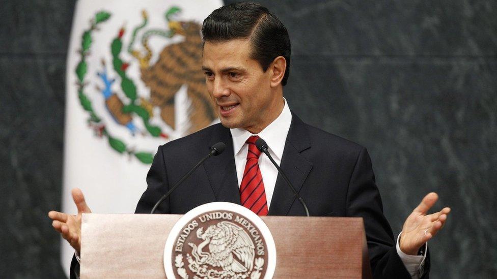 Mexico's President Enrique Pena Nieto delivers a statement at the Official Residence Los Pinos in Mexico City, Mexico, 09 November 201