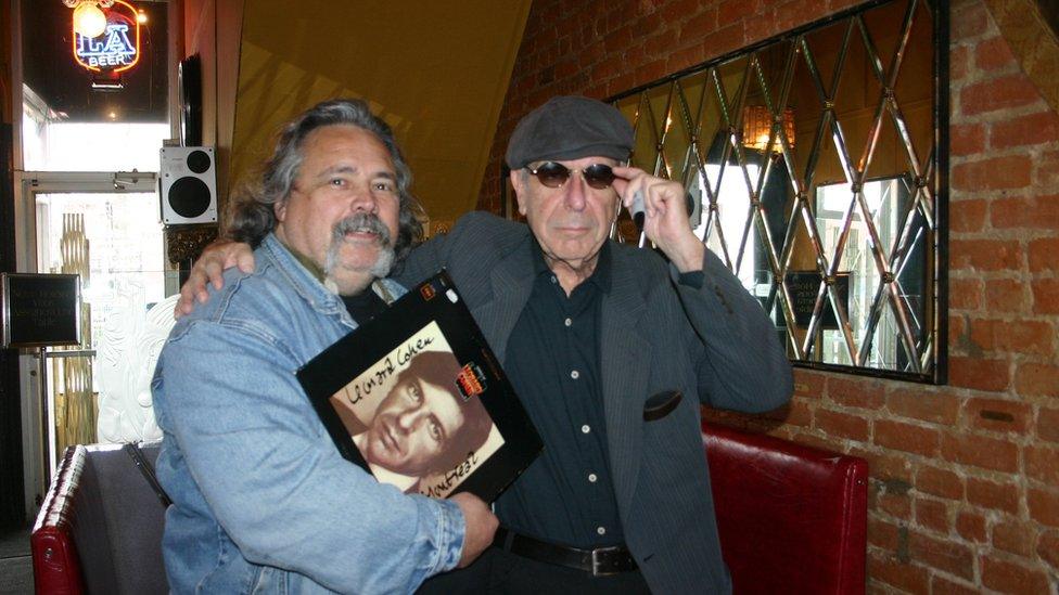 Andrew Gryn and Leonard Cohen in their local bagel cafe in 2007