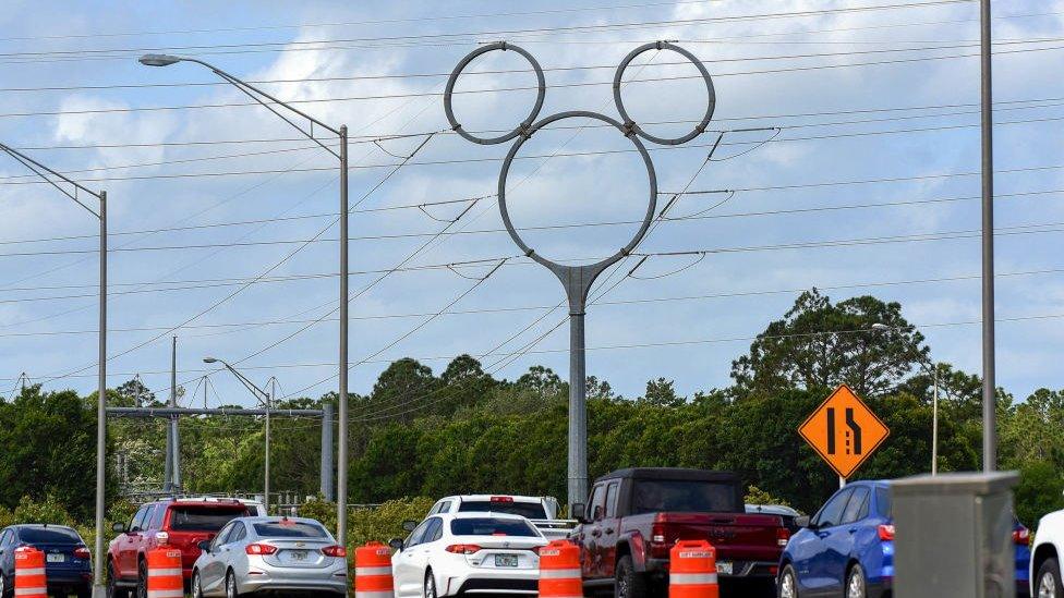 Mickey Mouse-shaped pylon in Florida