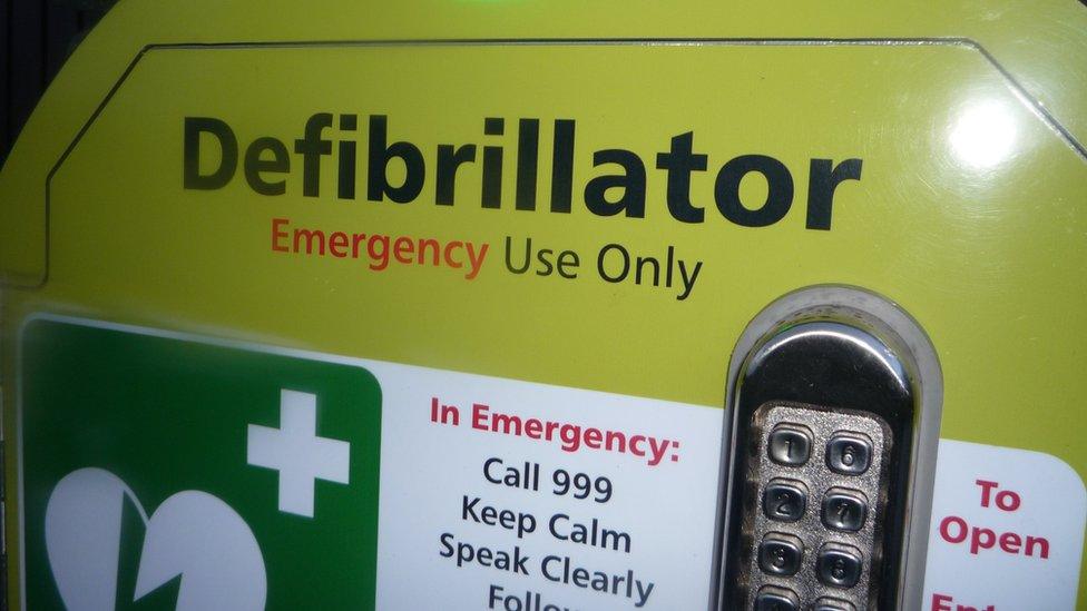 Defibrillator