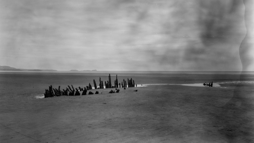 Cefn Sidan Sands