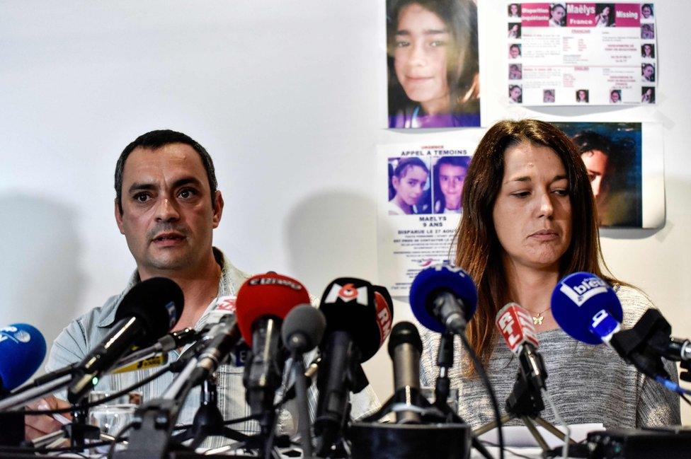 Maëlys' parents Joachim (L) and Jennifer de Araujo giving press conference