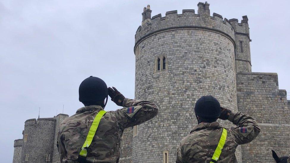 Members of Household Cavalry saluting