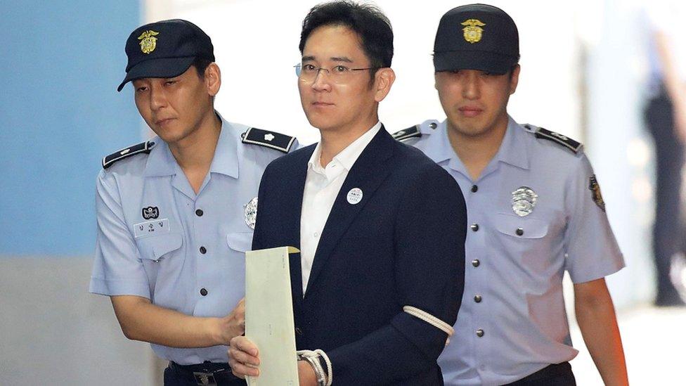 Samsung Group heir Lee Jae-yong arrives at Seoul Central District Court in Seoul on 25 August 2017.