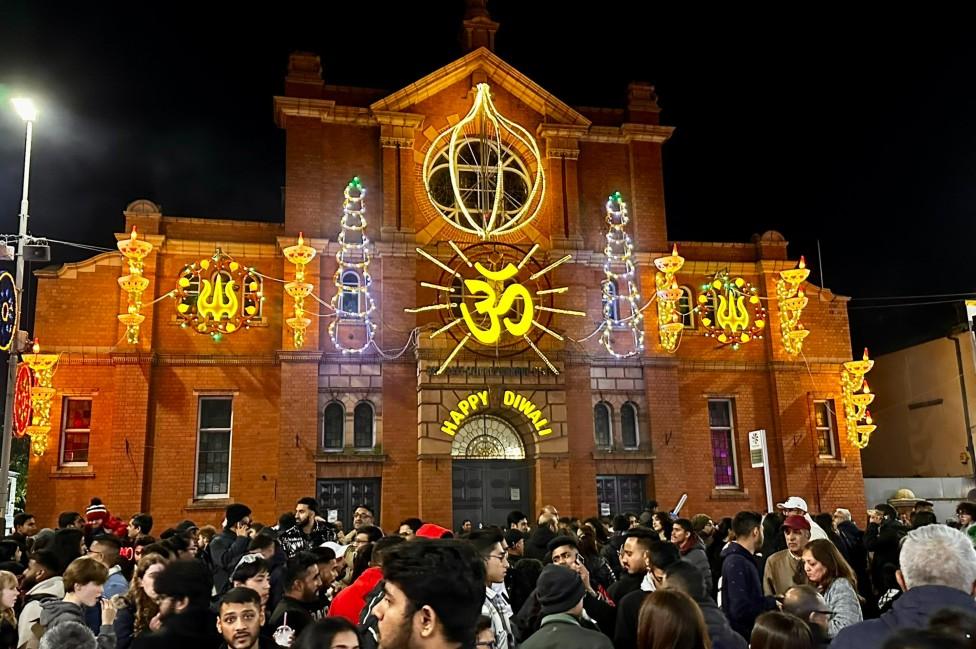 Leicester temple decorated for Diwali 2022