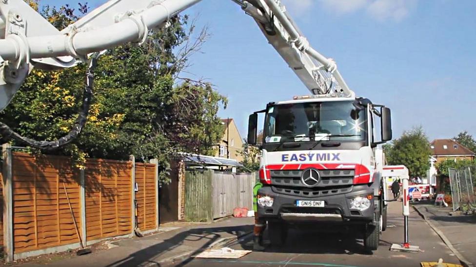 Concrete lorry fills in St Albans sinkhole