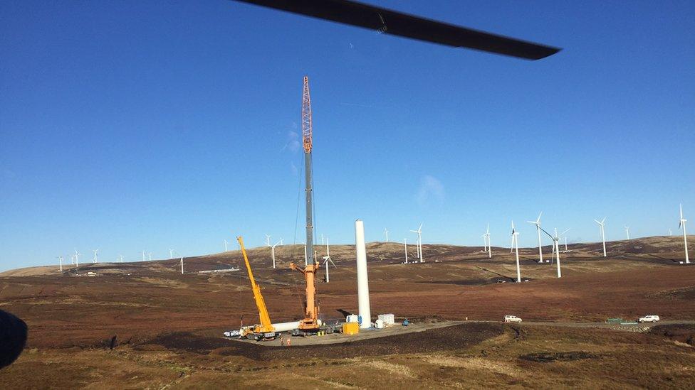 wind turbine being contrcuted