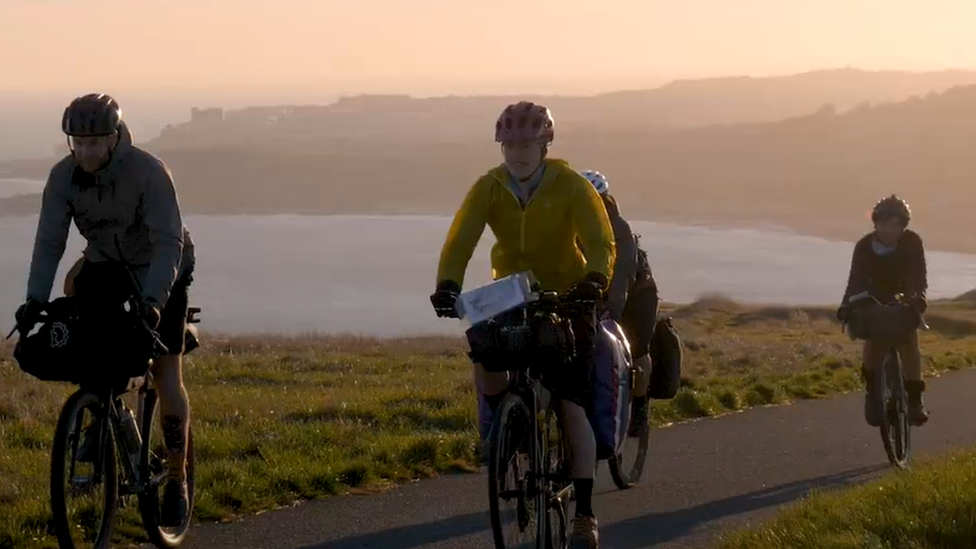 Cyclists on Cantii Way