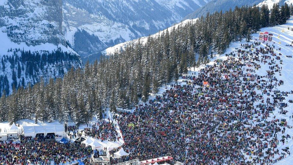 Image shows the Lauberhorn ski race in 2019