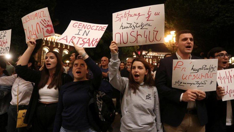 Protesters gather near the government building to support ethnic Armenians in Nagorno-Karabakh following Azerbaijani armed forces' offensive operation executed in the region, during a rally in Yerevan, Armenia, September 20, 2023