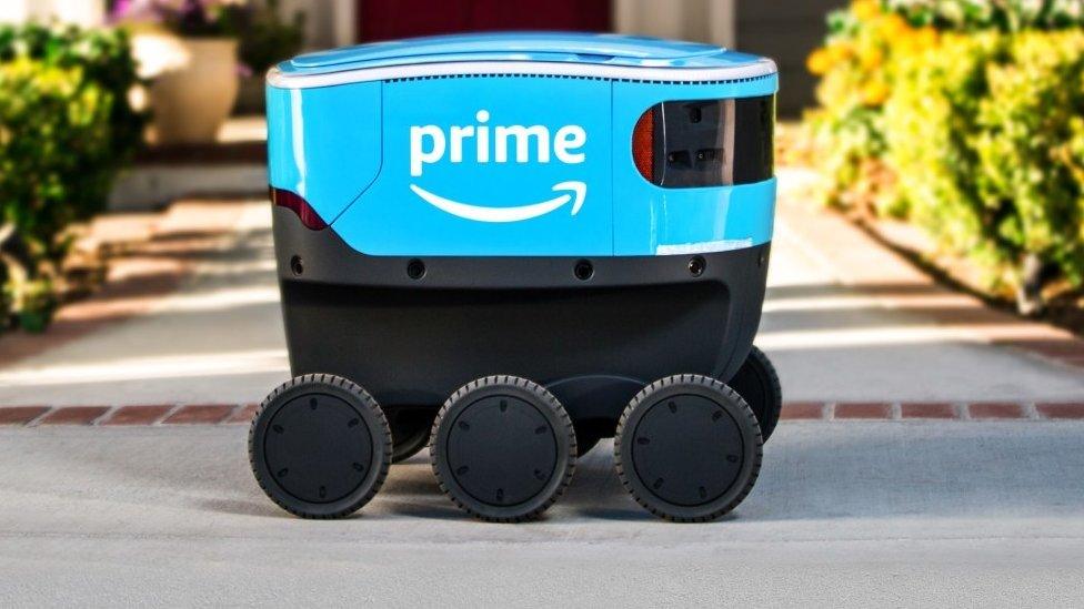 Delivery-robot-made by-Amazon