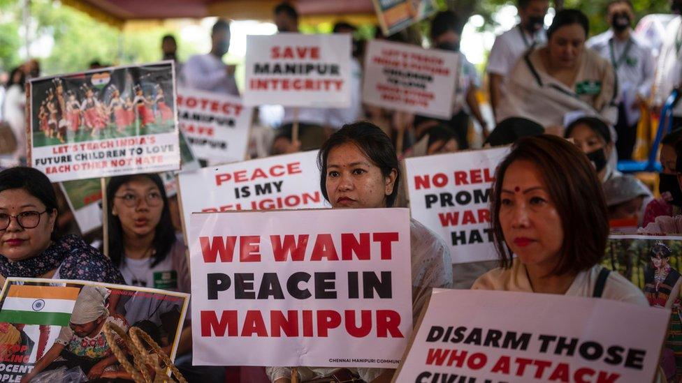 Women in sit-in protest against violence