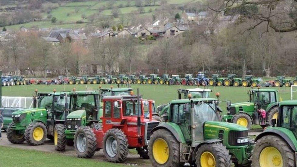 Tim Cook's picture of the tractor convoy