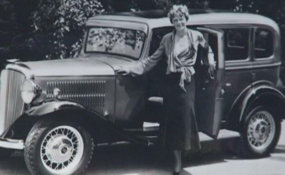 Amelia Earhart with her Hudson Essex Terraplane car