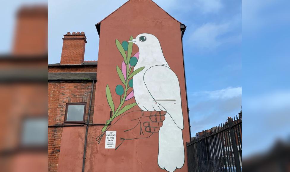 Mural on the side of The Shrewsbury Ark