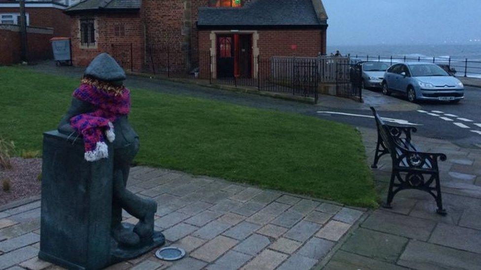 Andy Capp statue, erected in 2007