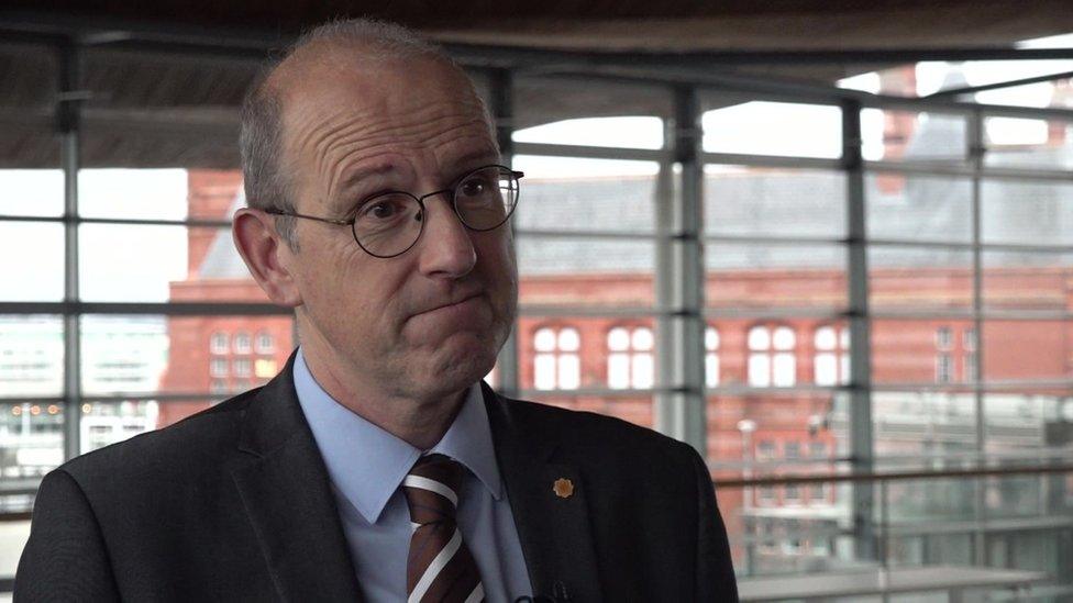 Llyr Gruffydd